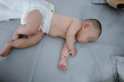 潮州怀孕肚子撑的难受